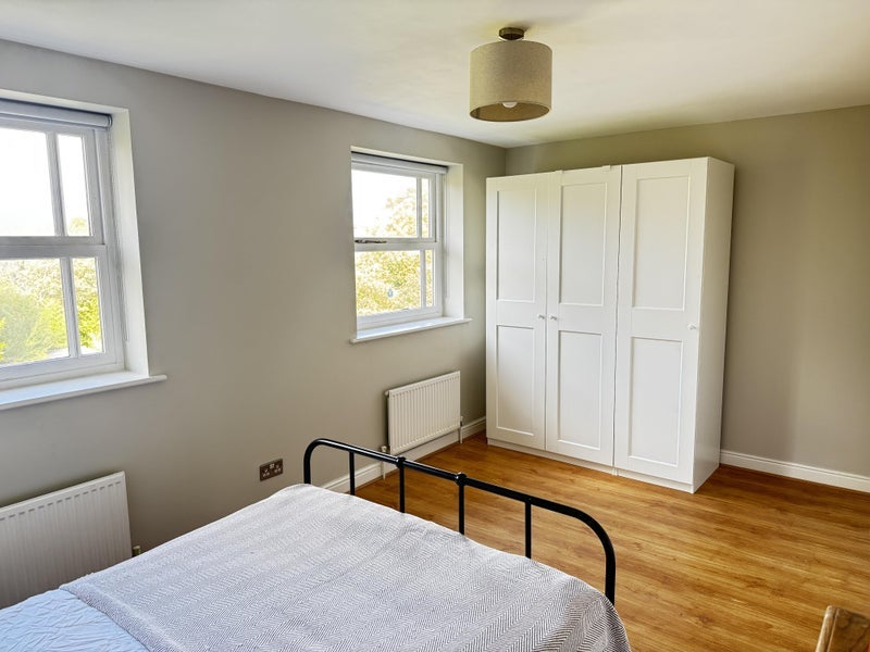 Room Mantilla Road in Greater London