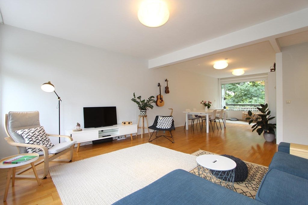 Flat Van Nijenrodeweg in Amsterdam