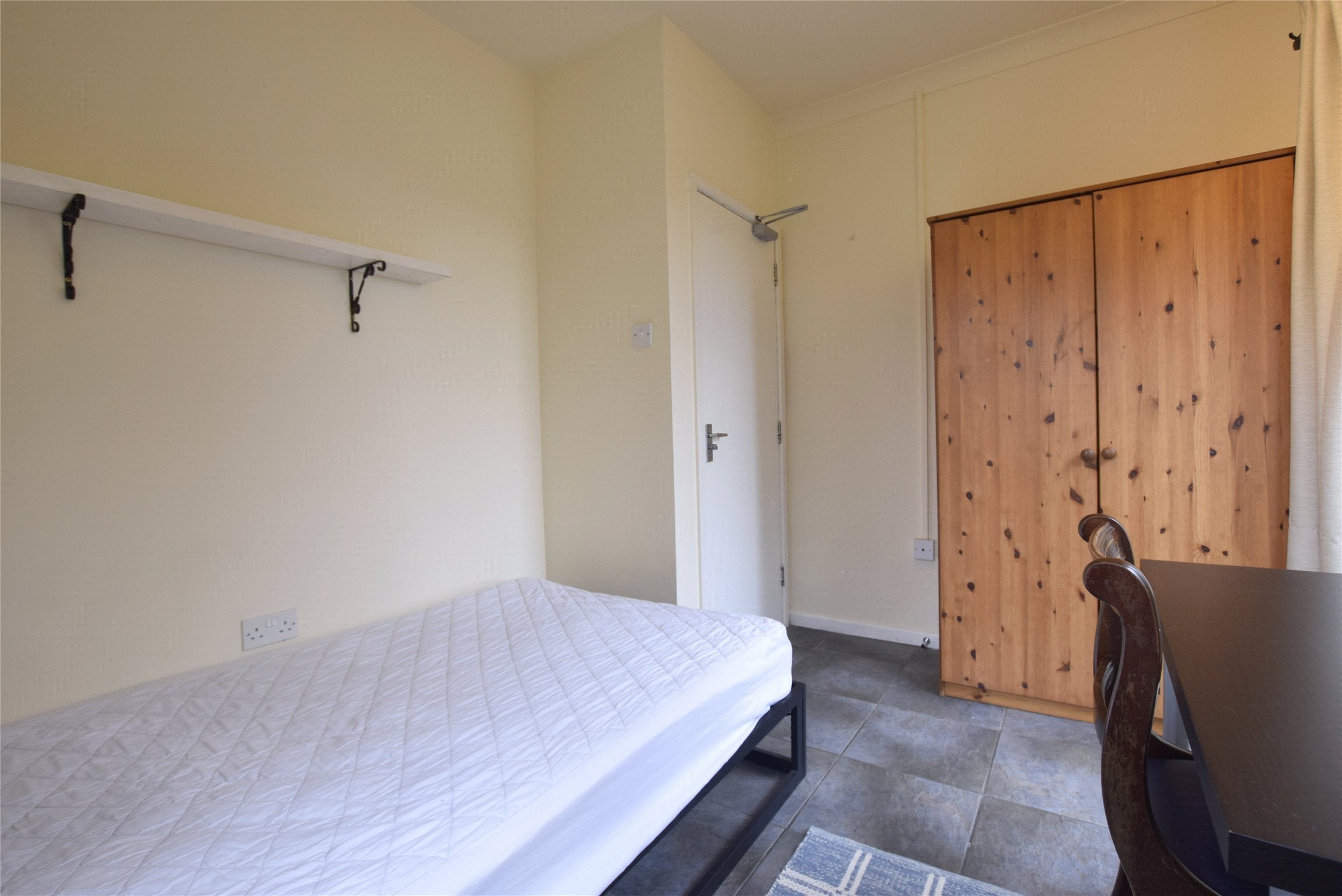 Room Albemarle Gate in Cheltenham
