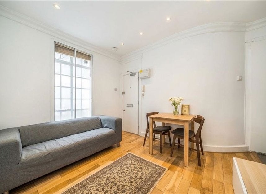 Flat Paul Street in Greater London
