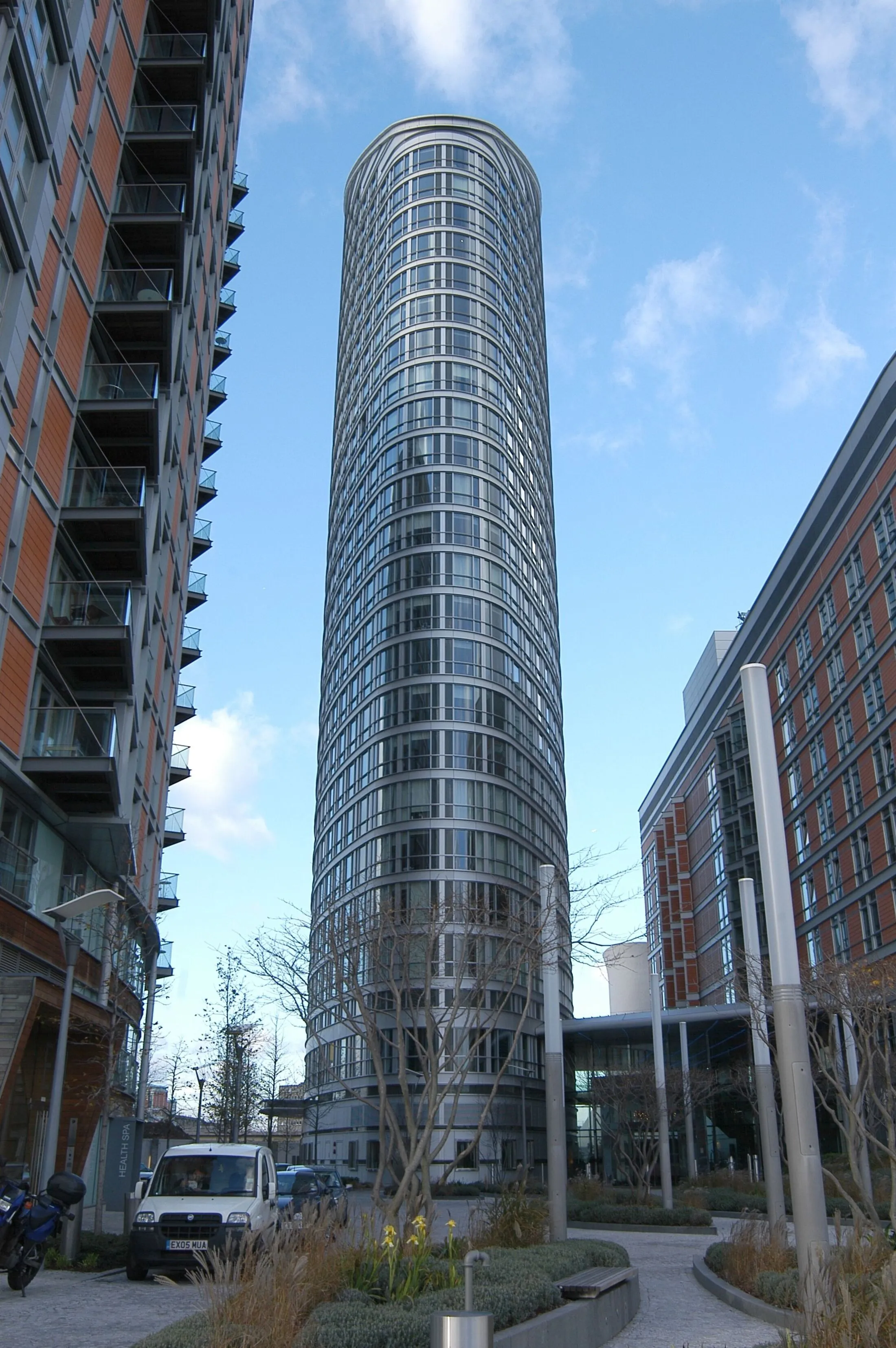 Flat Fairmont Avenue in Greater London