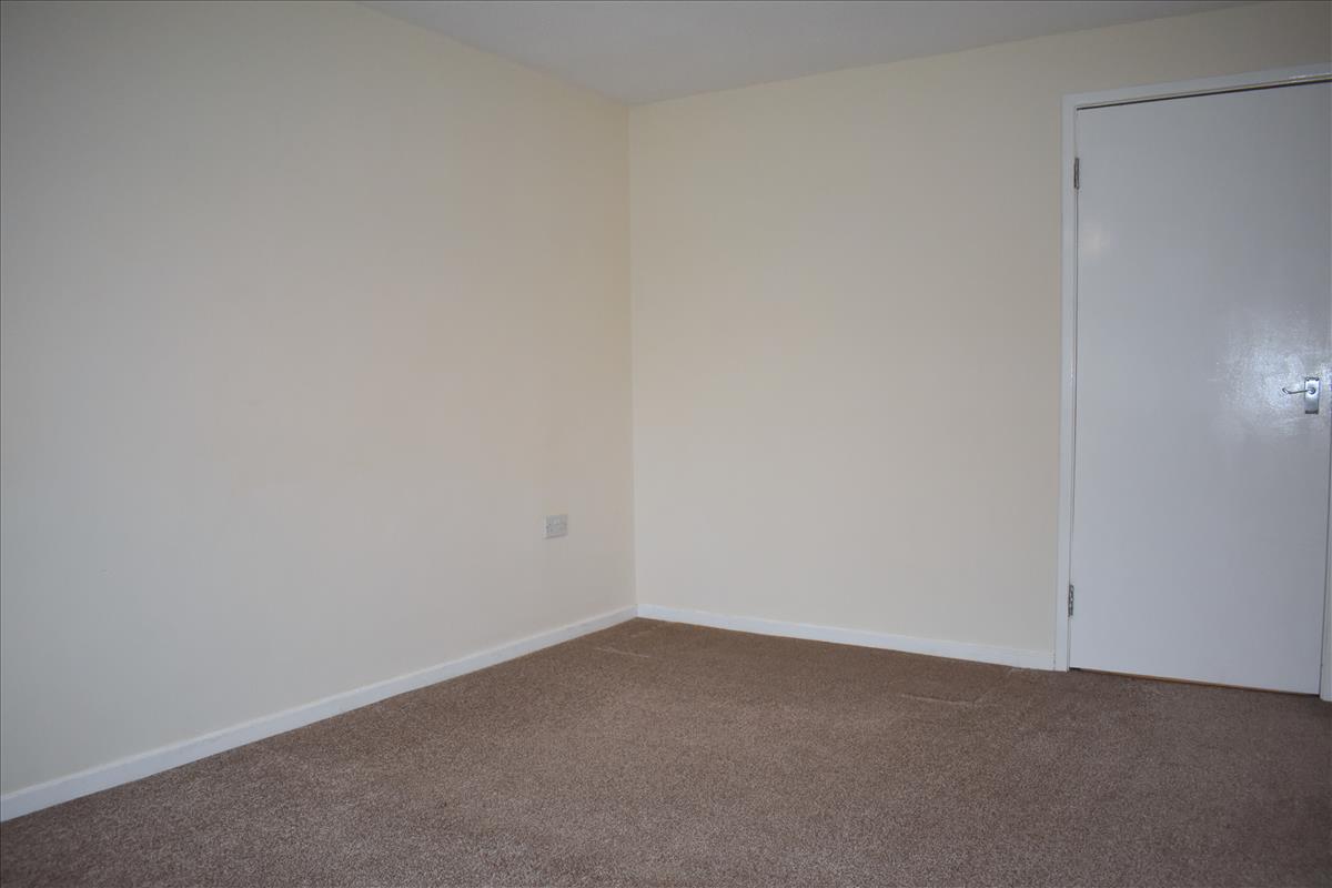 Flat Greenhill Close in Barrow-in-Furness