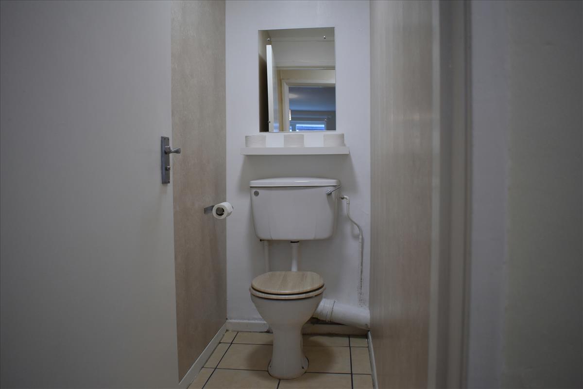 Flat Greenhill Close in Barrow-in-Furness