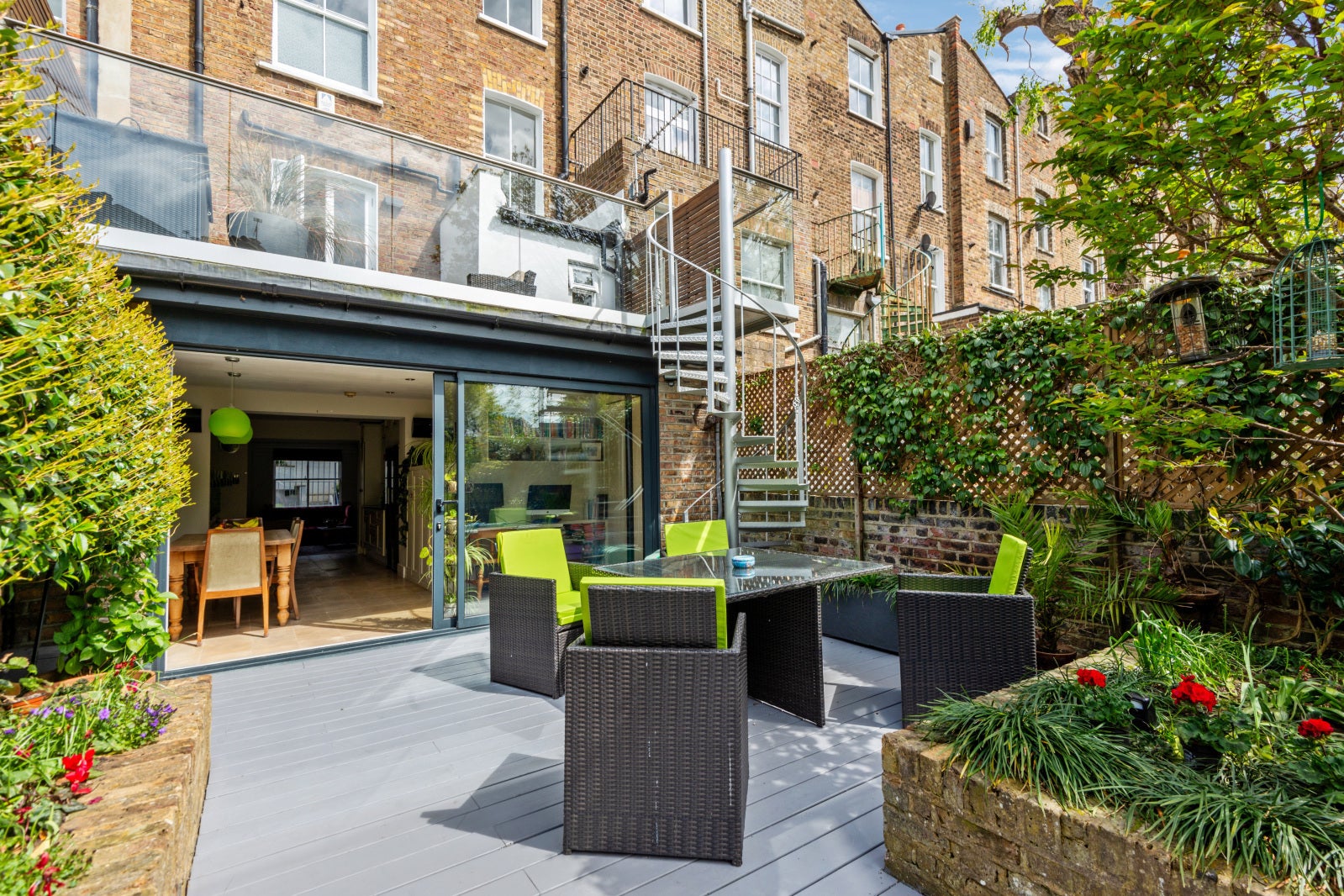 House Mildmay Road in Greater London