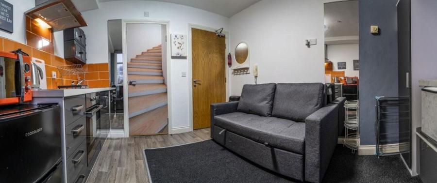 Flat Great Charles Street Queensway in Birmingham