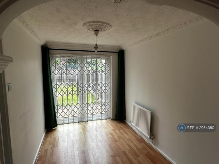 House Hartwell Close in Manchester