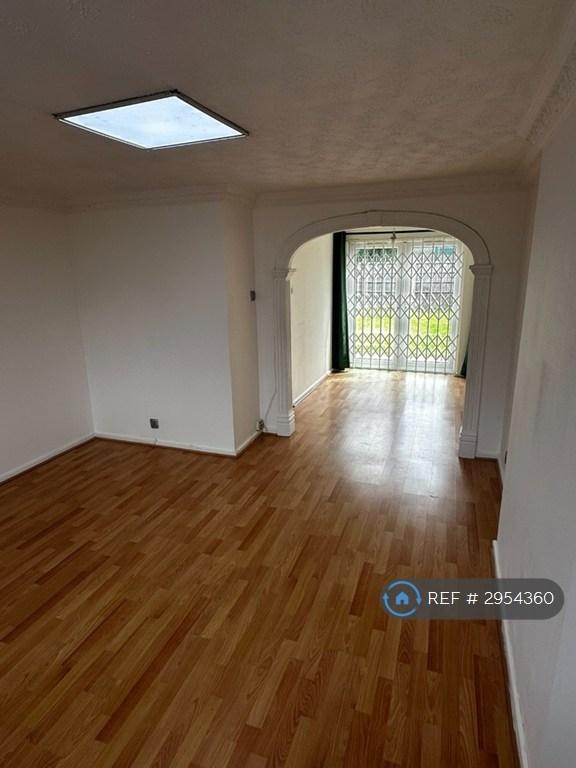 House Hartwell Close in Manchester