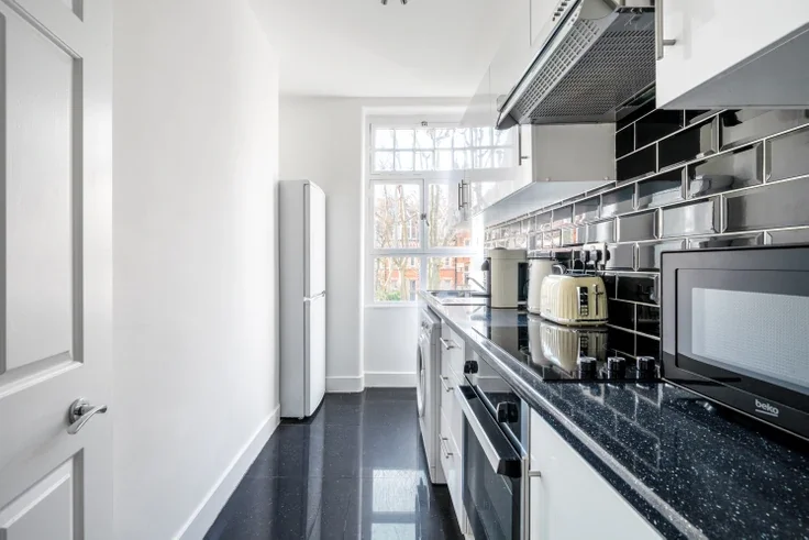 Flat Gilbert Street in City of Westminster