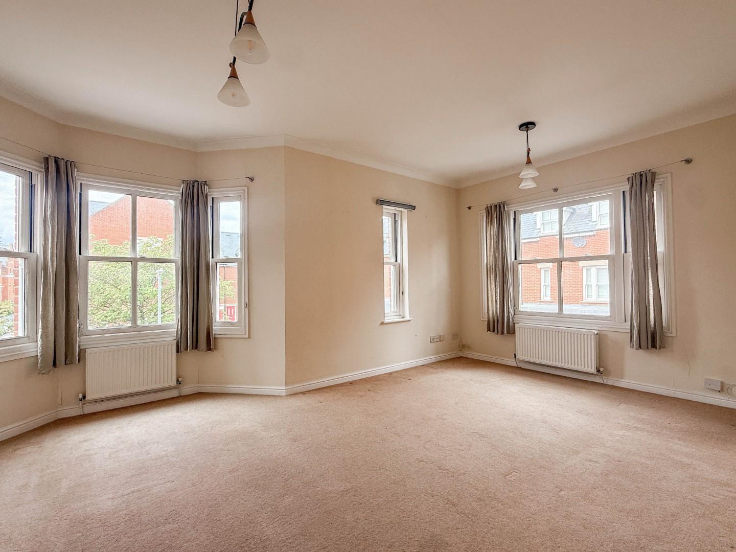 Flat Ravensworth Gardens in Cambridge