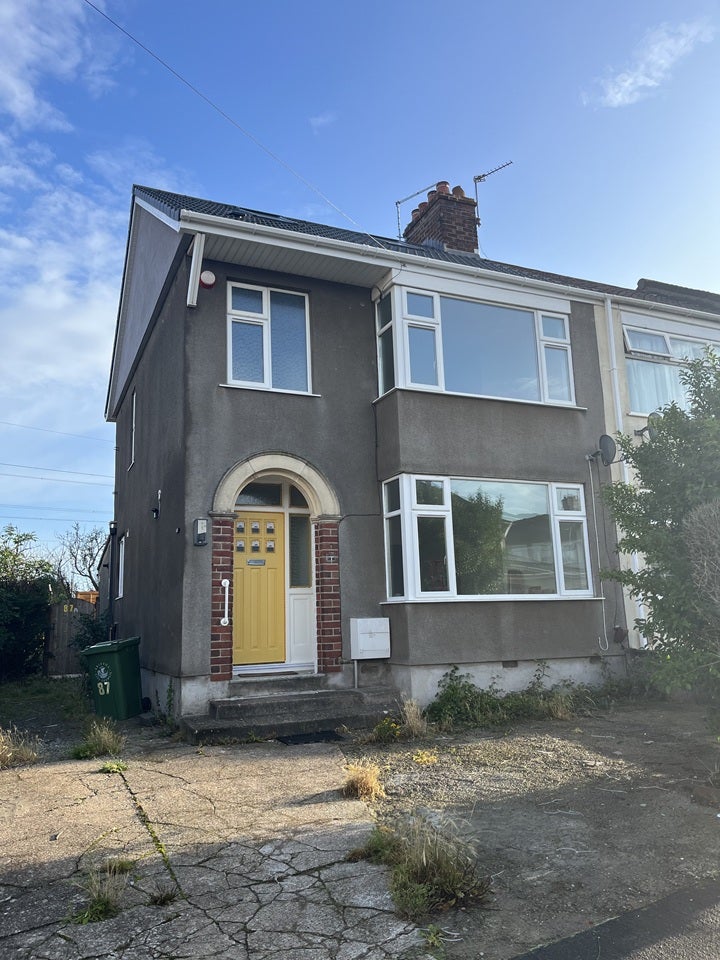 House Hardenhuish Road in Bristol