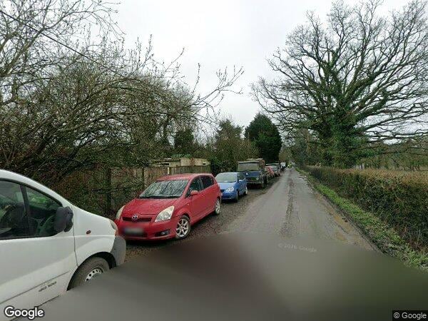 Room Peeks Brook Lane in Crawley