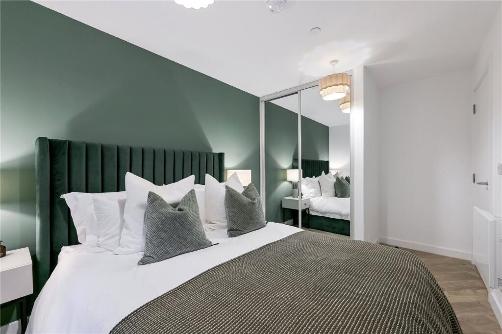 House Austin Close in Greater London