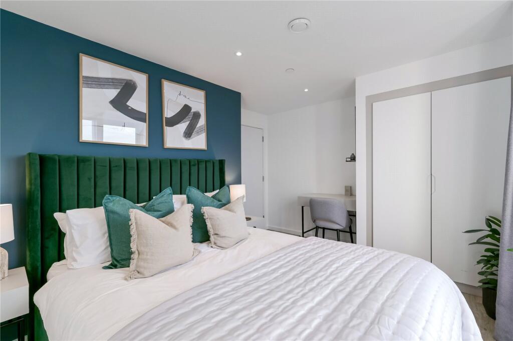 House Austin Close in Greater London