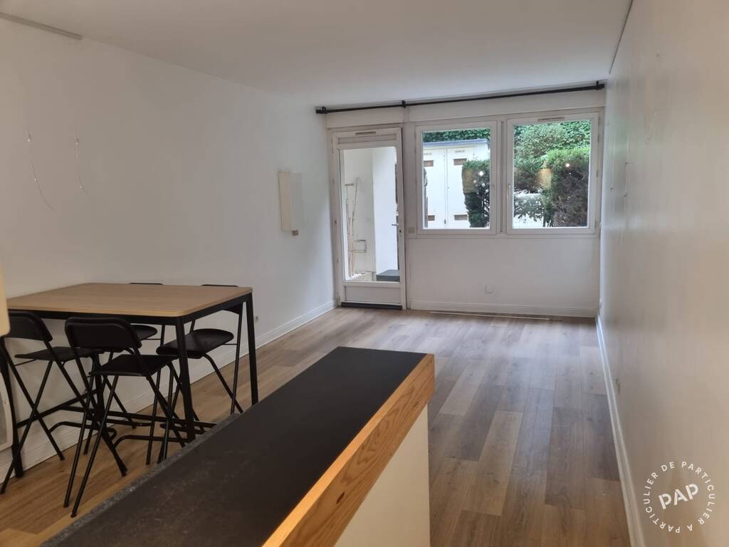 Flat D 985 in Ville-d'Avray