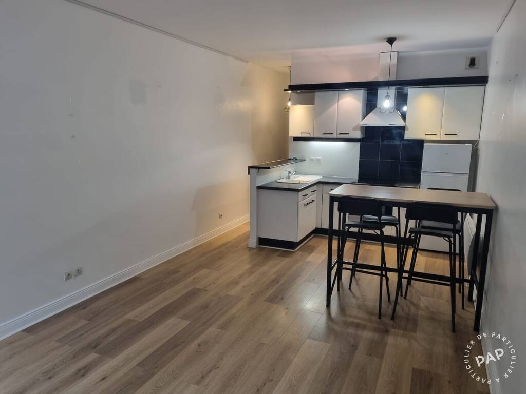 Flat D 985 in Ville-d'Avray