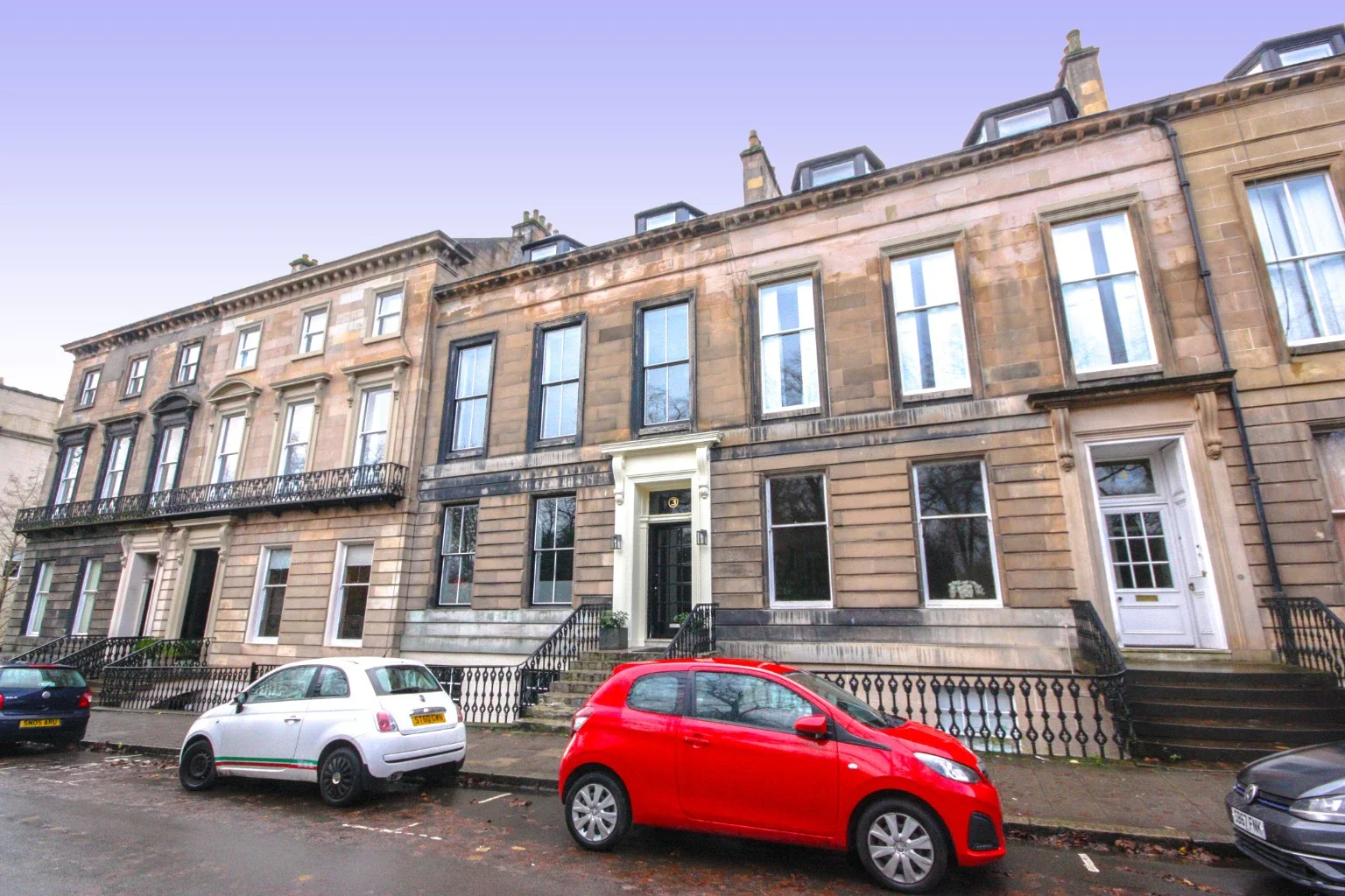 Flat Kew Terrace in Glasgow
