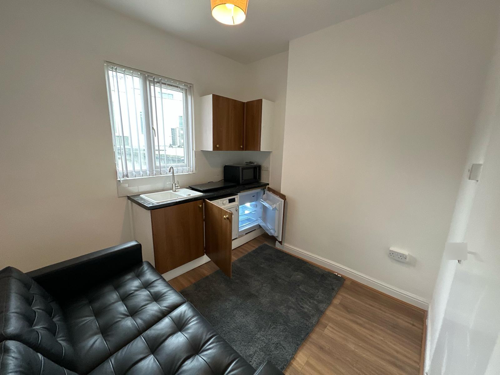 Flat Camden High Street in Greater London