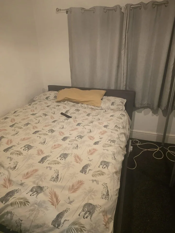 Room Haskard Road in Greater London