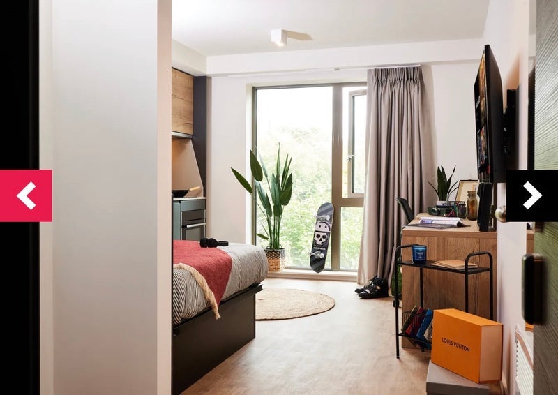 Room De Montfort Way in Coventry