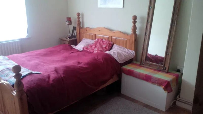 Room White Post Lane in Greater London