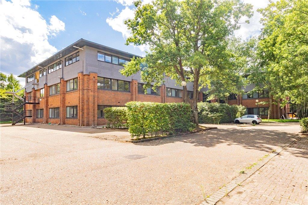Flat Ancells Road in Hart