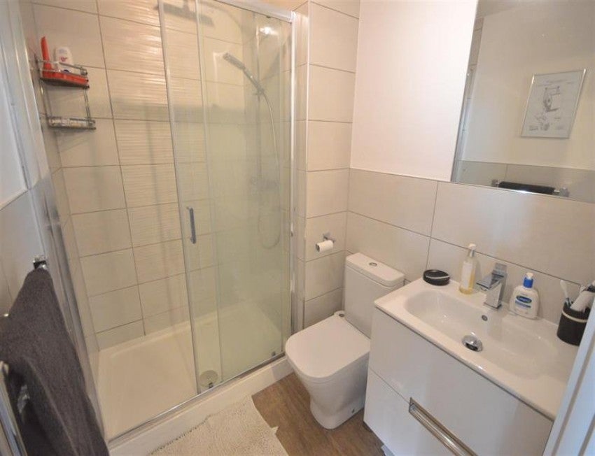 Flat Crossford Court in Trafford