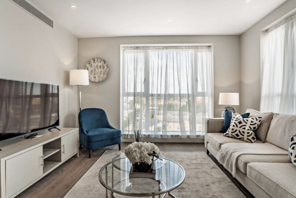 Flat Westferry Circus in Greater London