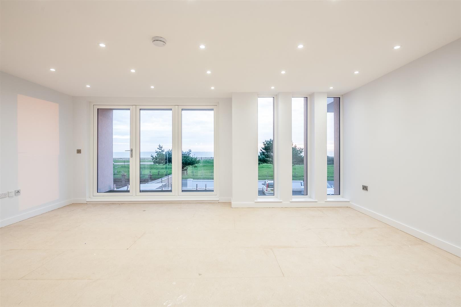 Flat Norflok Crescent in Havant