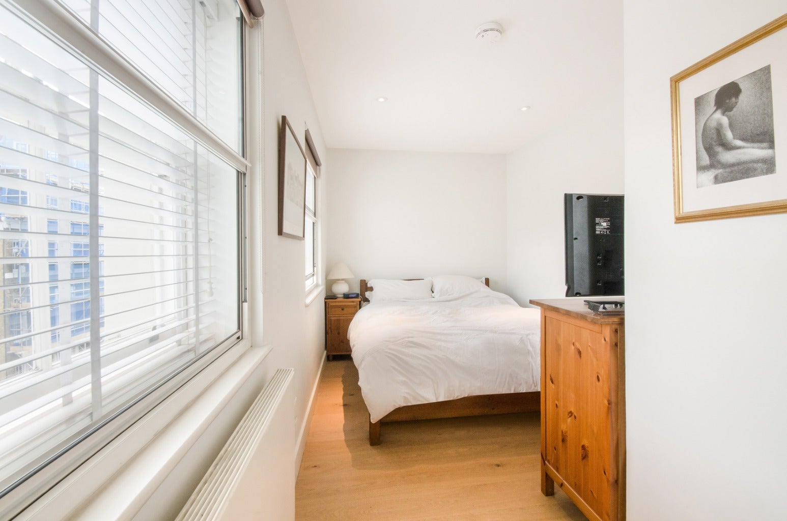 Flat Catherine Street in City of Westminster