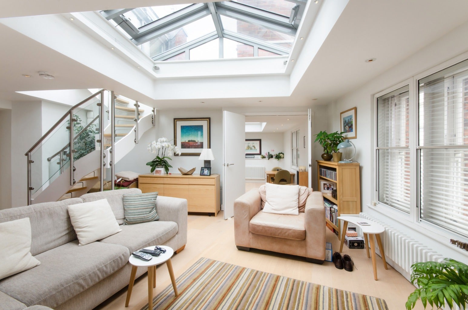 Flat Catherine Street in City of Westminster