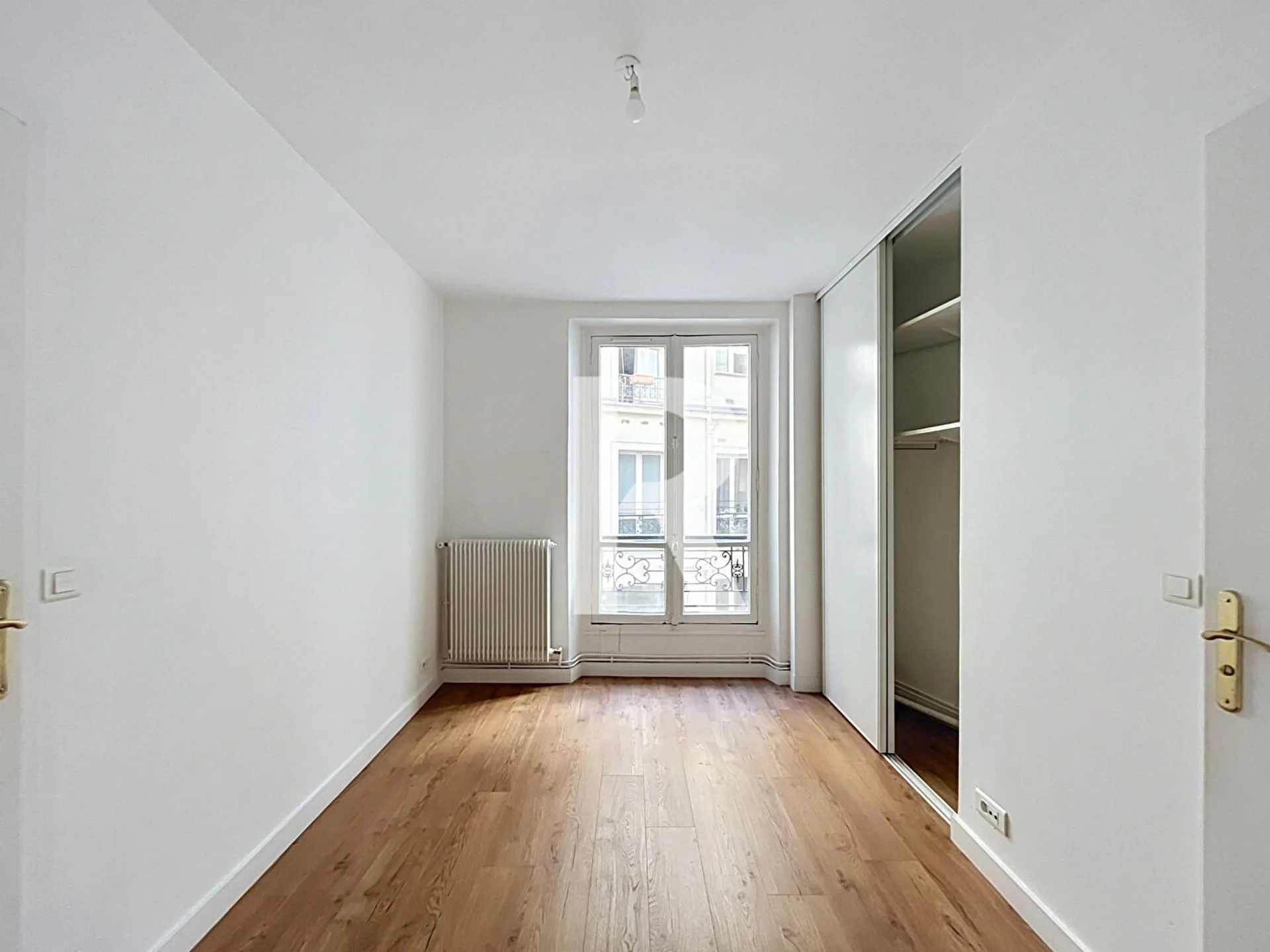 Flat Rue Littré in Paris
