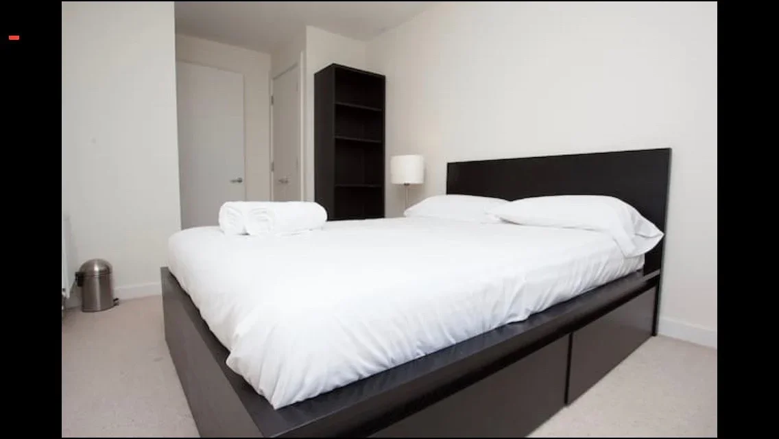 Flat Gatliff Road in City of Westminster