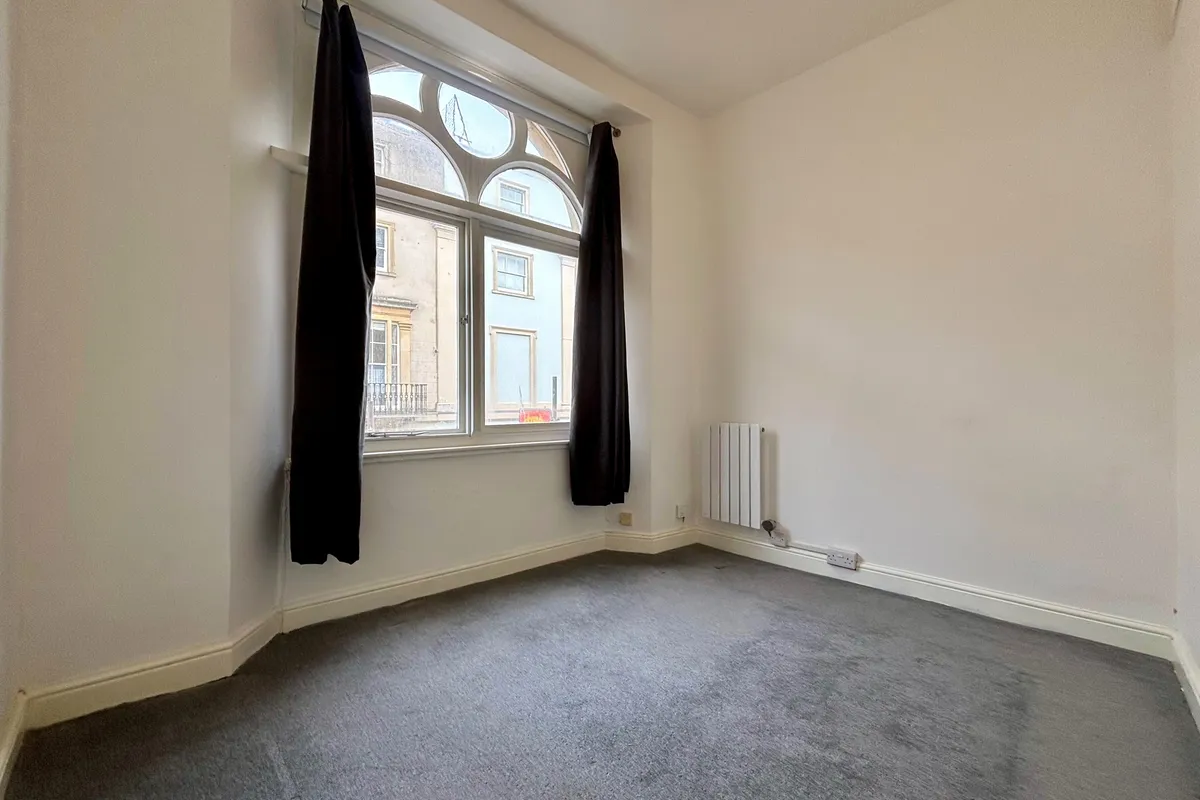 Flat Dover Place in Bristol