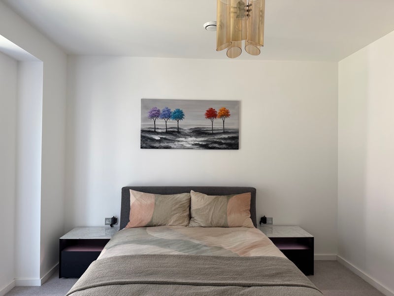 Room Heartwell Avenue in Greater London