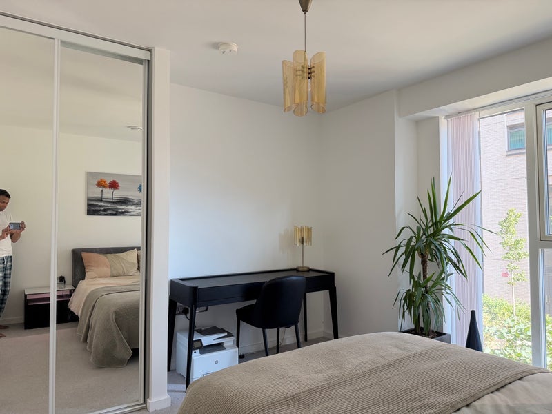 Room Heartwell Avenue in Greater London