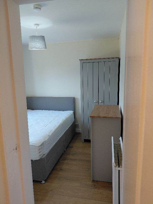 Flat Pirniefield Bank in City of Edinburgh