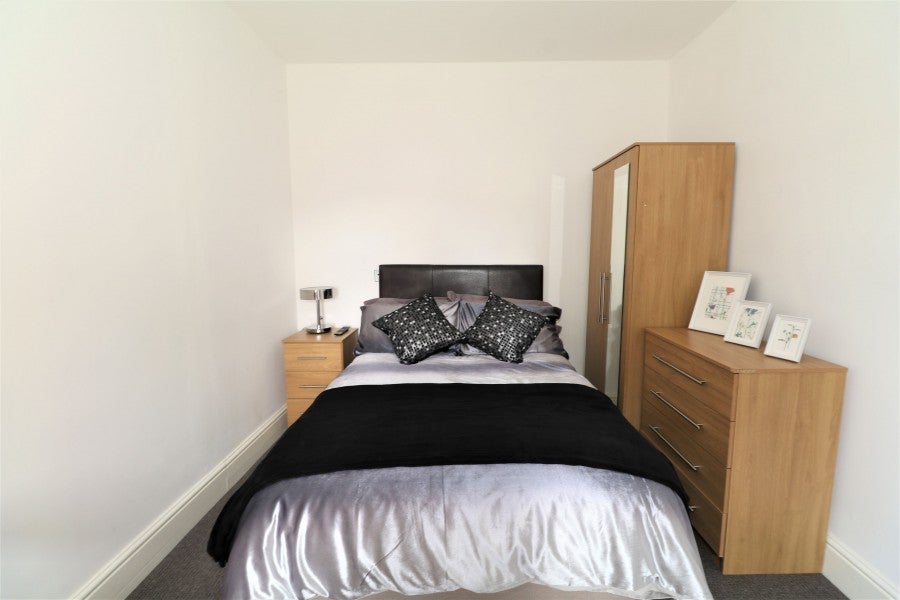 Flat Oxford Street in Rugby