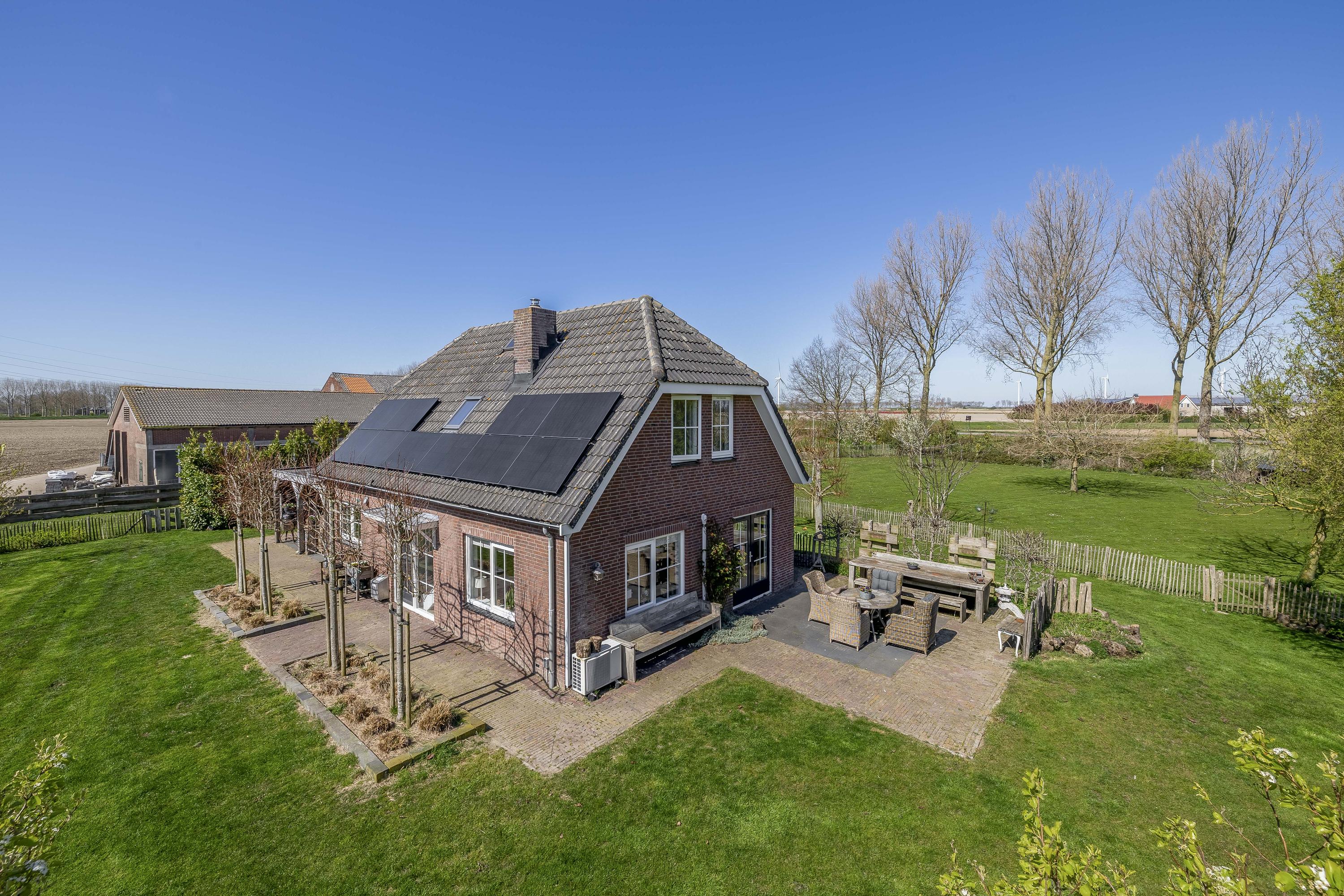 Huis Lieve Vrouwepoldersedijk 2 a in Stad aan 't Haringvliet