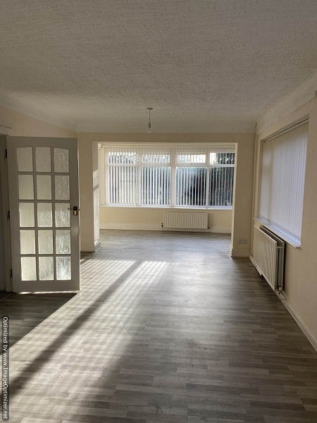 House Horstone Crescent in Ellesmere Port