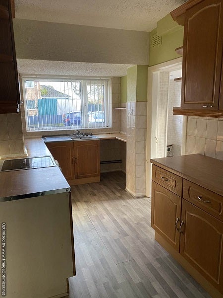 House Horstone Crescent in Ellesmere Port