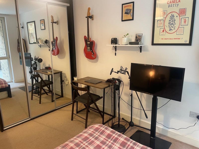 Room Oxley Square in Greater London