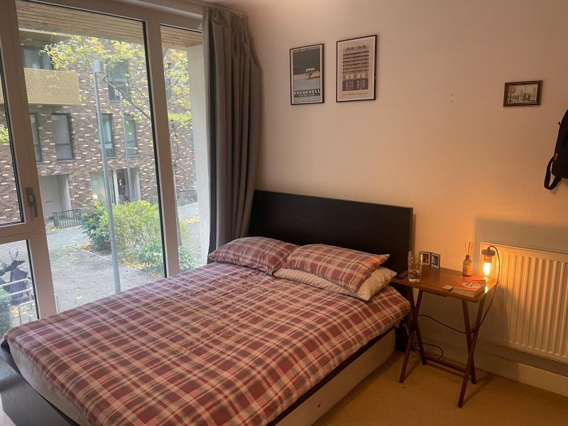 Room Oxley Square in Greater London