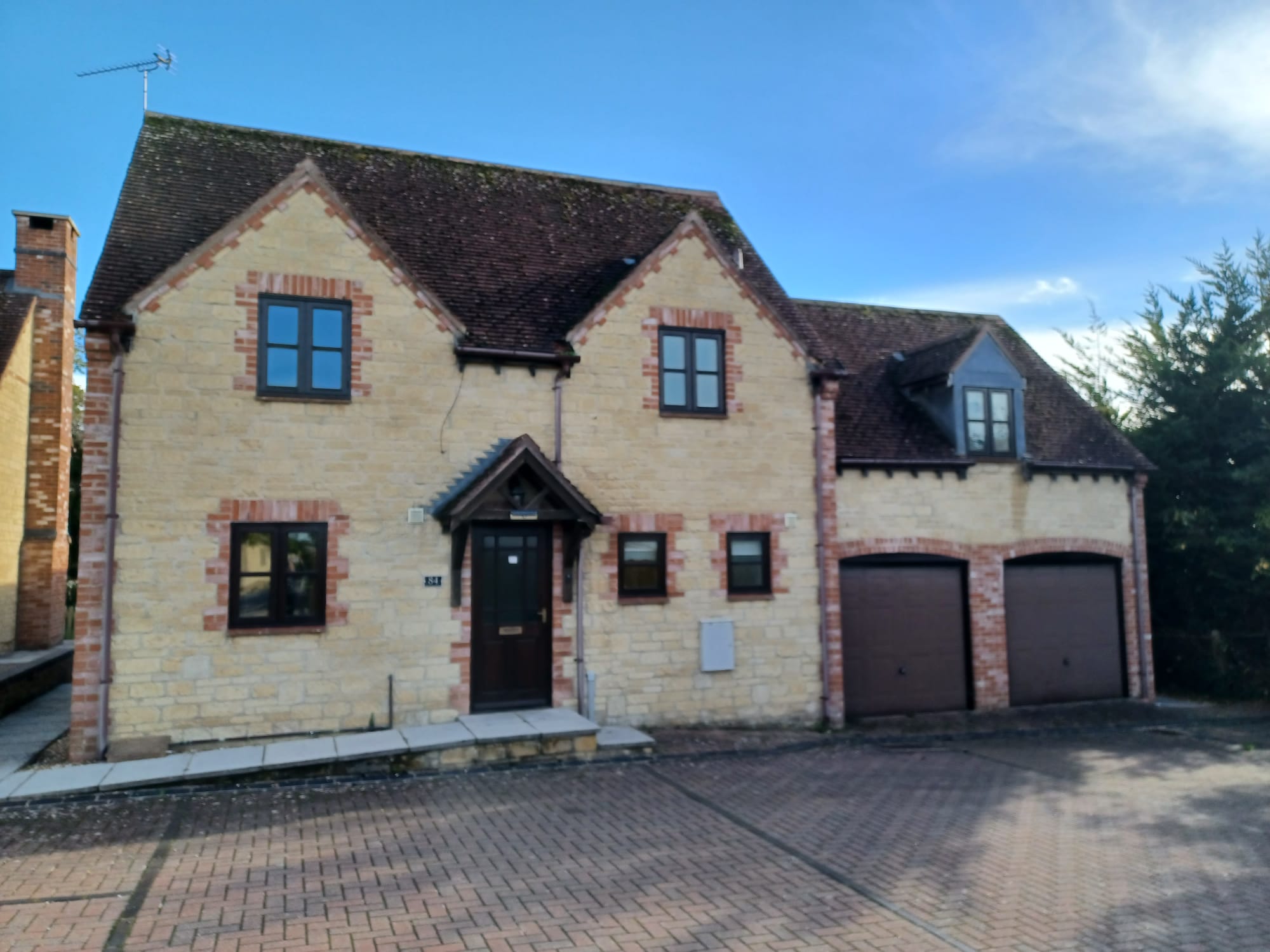 House Shilton Road in West Oxfordshire