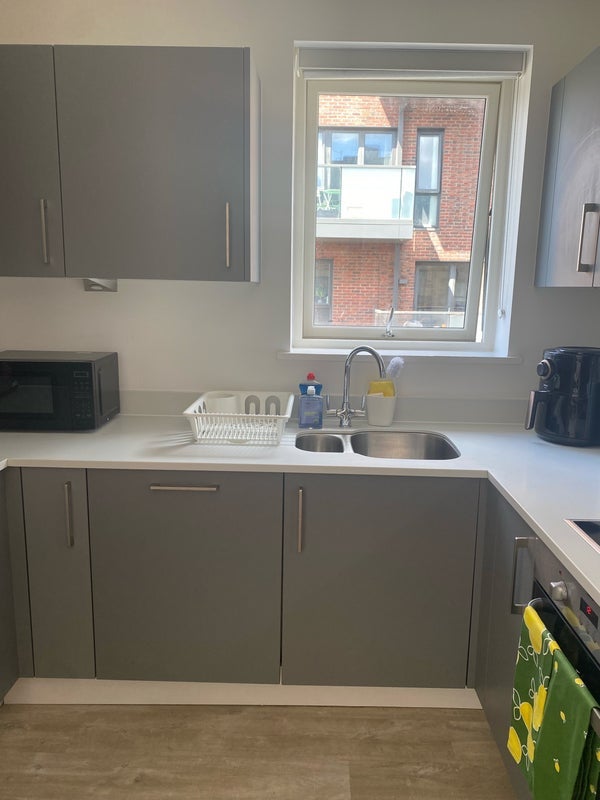 Room Hollydene in Greater London