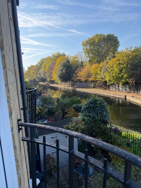 Room Jodrell Road in Greater London