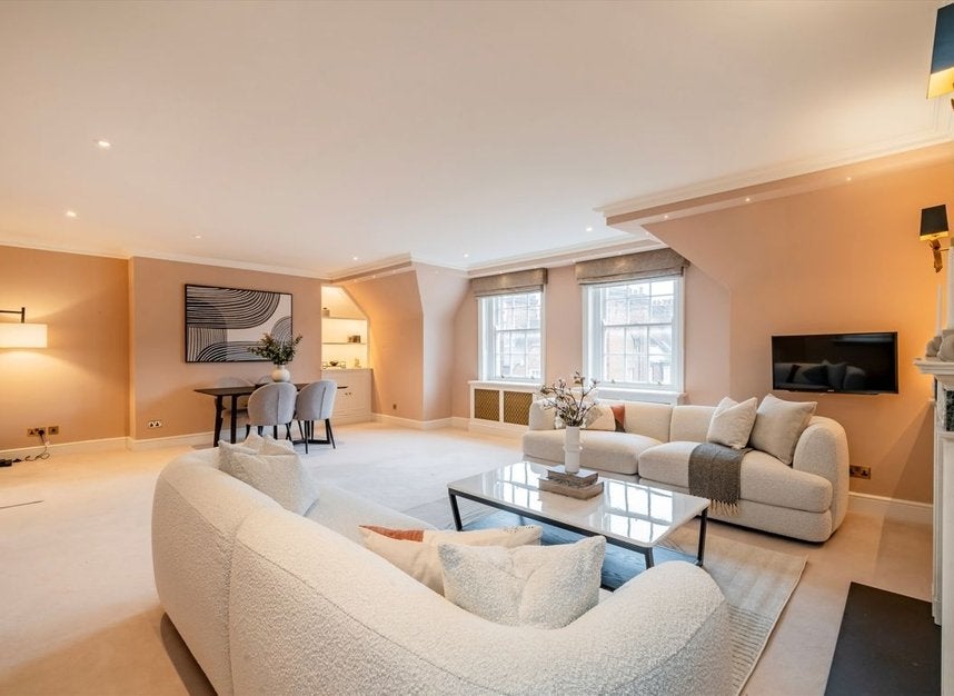 Flat Balfour Place in City of Westminster