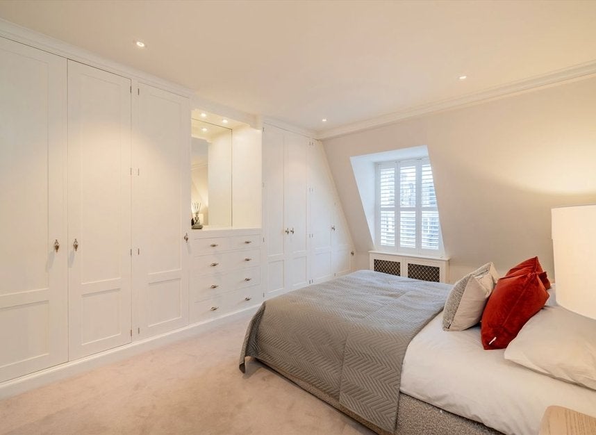 Flat Balfour Place in City of Westminster