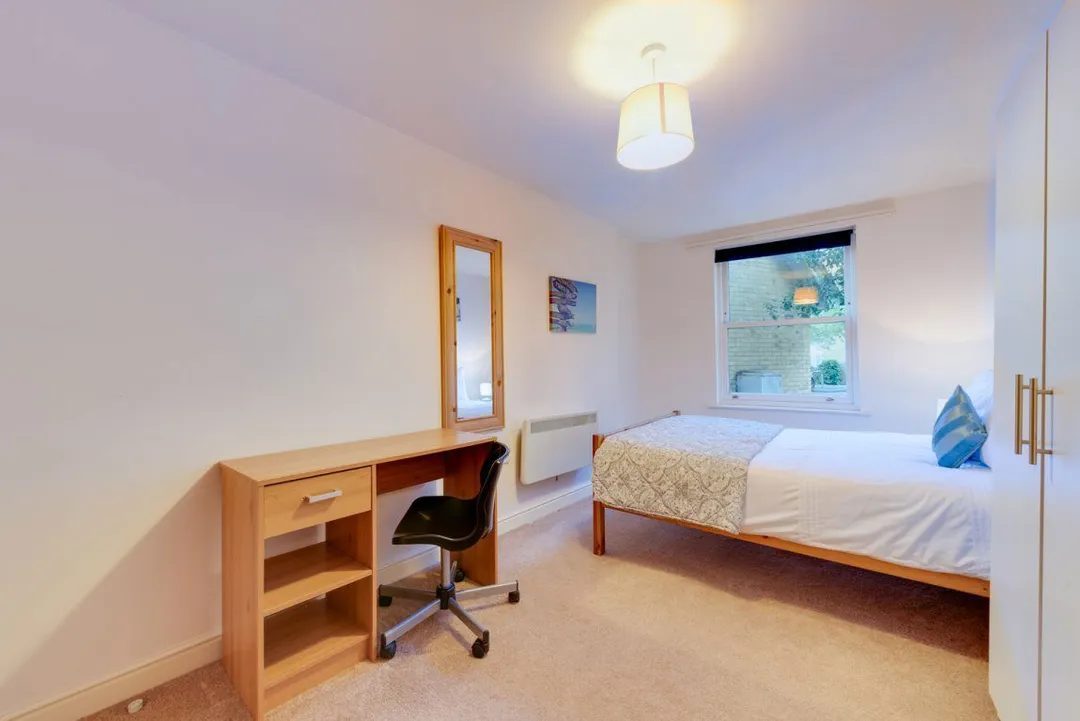 Flat Bingley Court in Canterbury