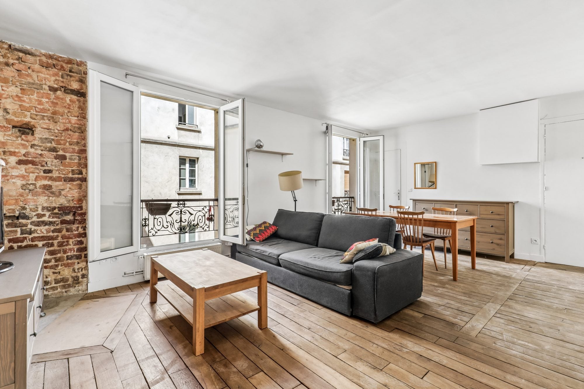 Flat Rue Doudeauville in Paris