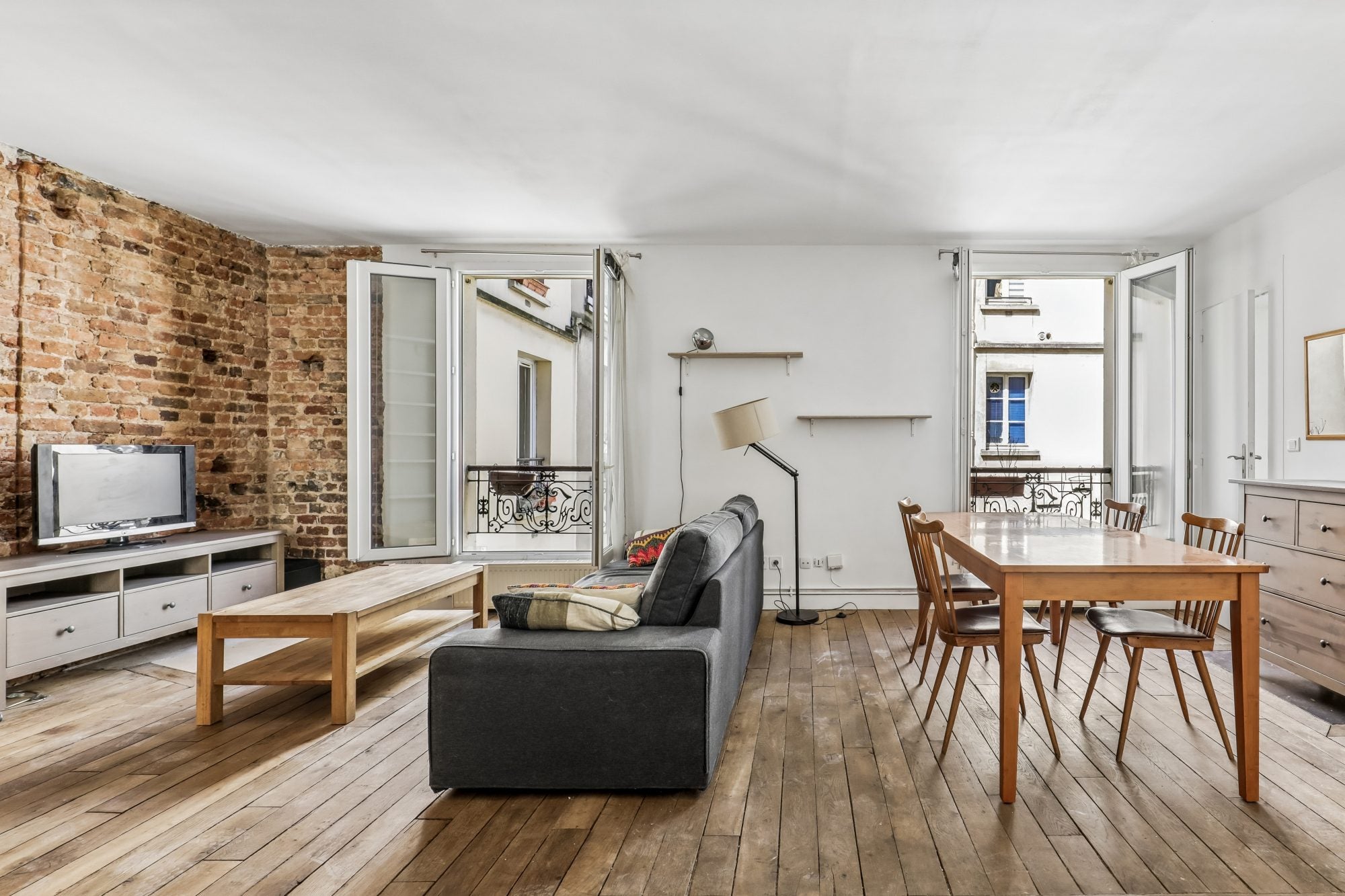 Flat Rue Doudeauville in Paris